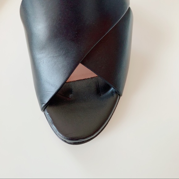 NWOT BCBGMaxazria Pascal Leather Heels - Picture 12 of 13